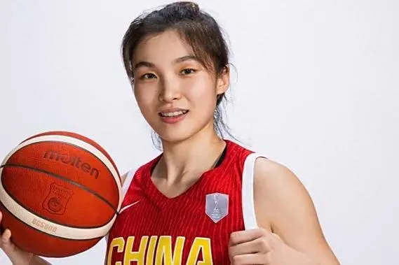 旺润配资 27岁进国家队首秀征服宫鲁鸣，是CUBA历史得分王，成女篮最准一环